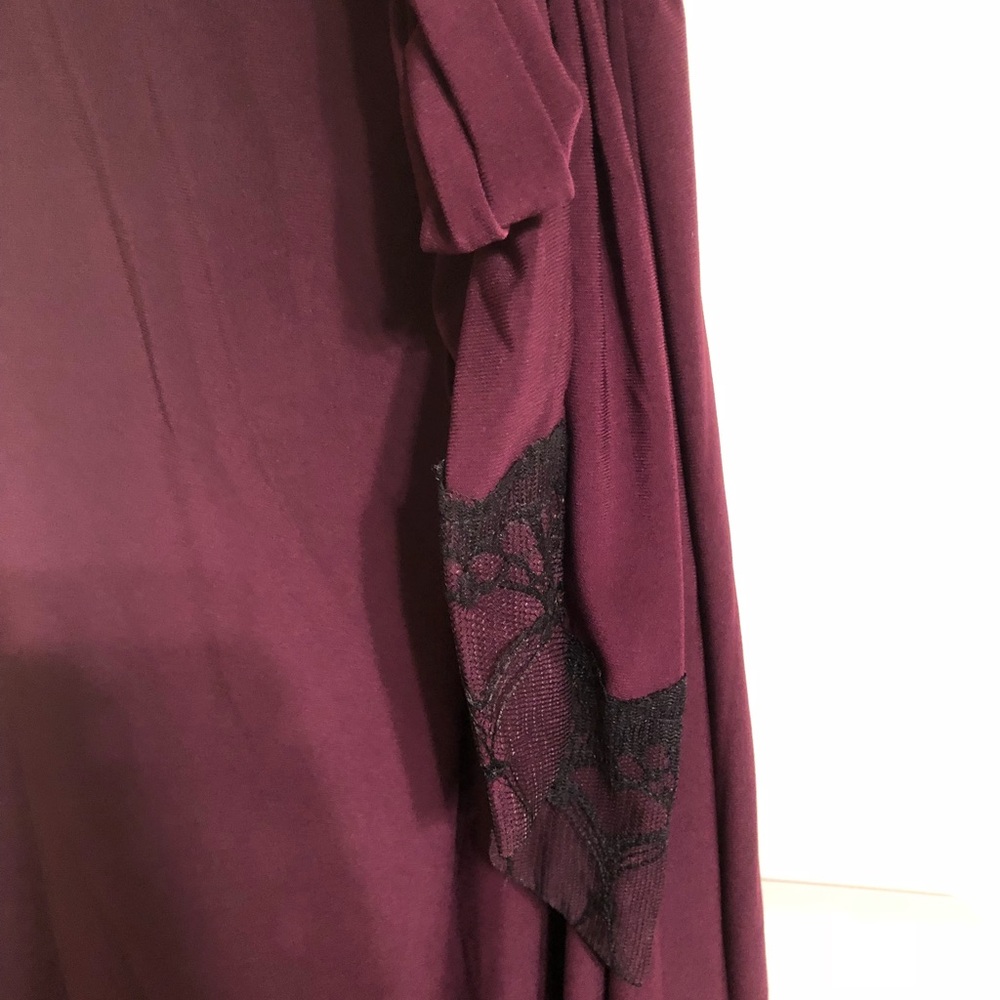 NWT Kiyonna wrap dress in merlot w/ black lace - Picture 3 of 6